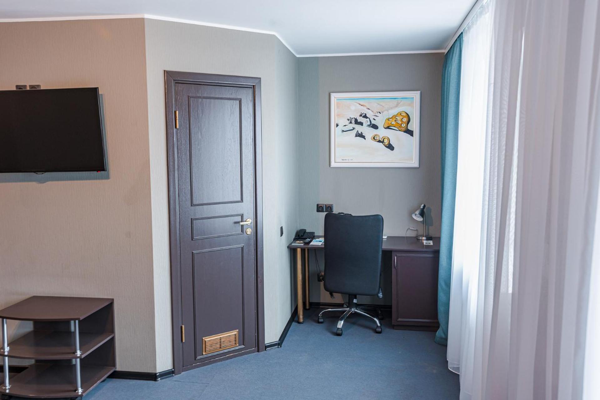 Inger Hotell Narwa Zewnętrze zdjęcie